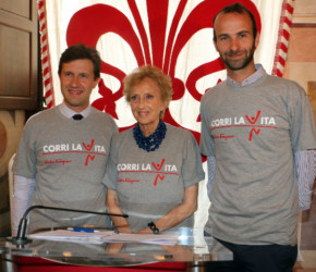 Dario Nardella Bona Frescobaldi e Andrea Vannucci alla Conferenza di Corri la Vita 2014 web