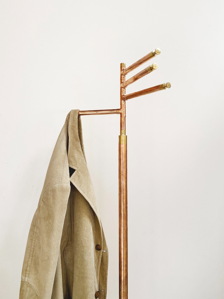 web studio Ponsi_design_FURN-HANG-TETI